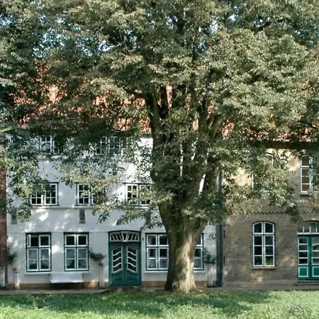 In Mit Garten By Interhome Appartement Friedrichstadt